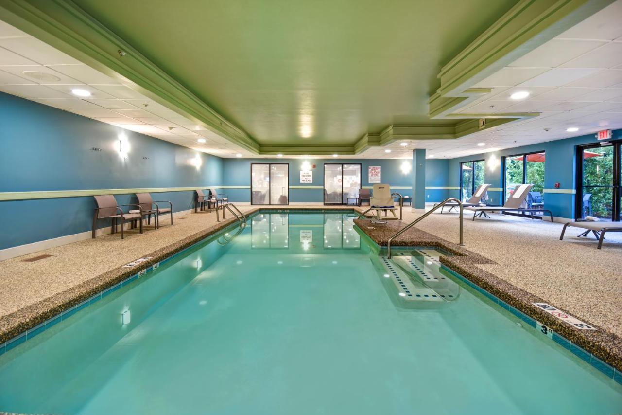 Holiday Inn Express Newport North - Middletown By Ihg Luaran gambar