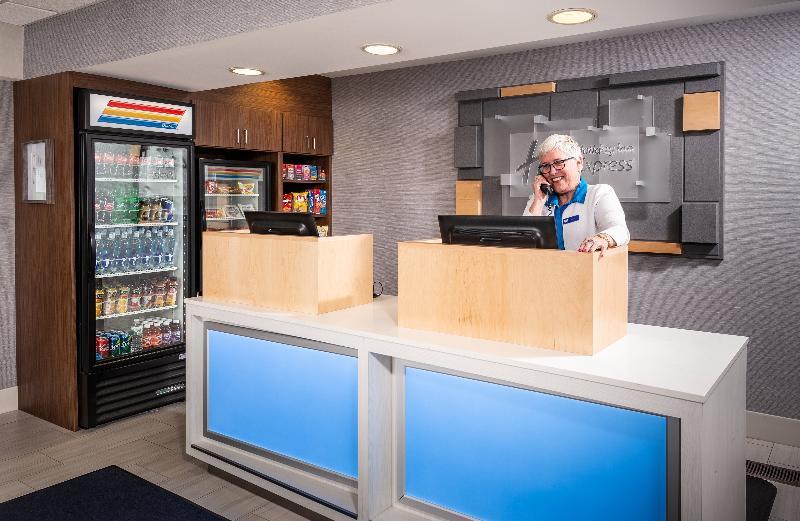 Holiday Inn Express Newport North - Middletown By Ihg Luaran gambar
